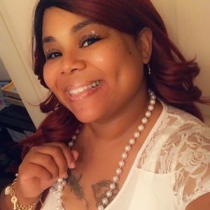 Meet your Posher, Dionne